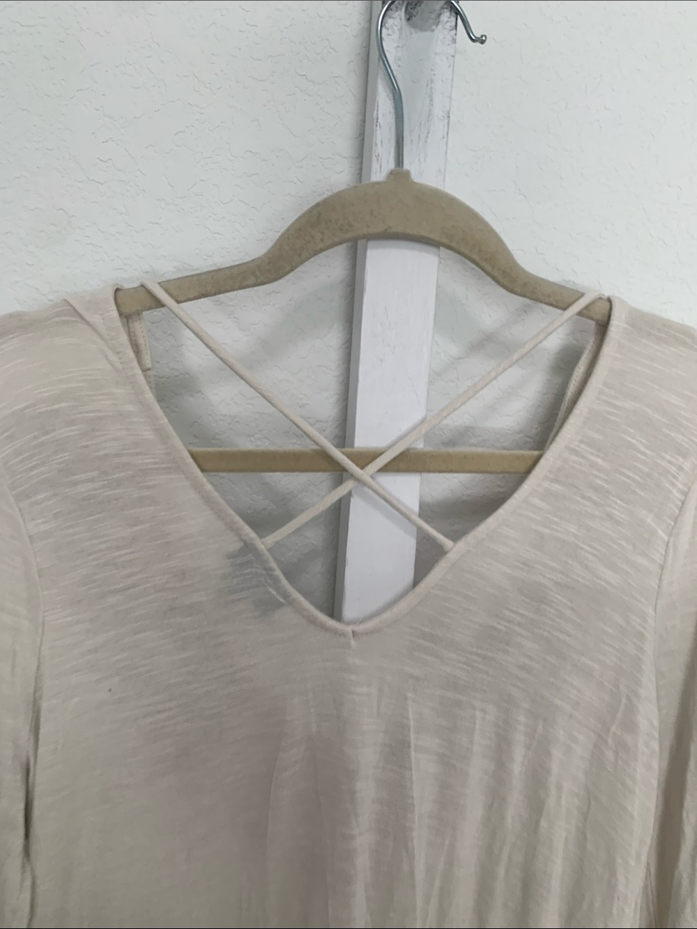 torrid Cream V-Neck Embroidered Peplum Boho Long Sleeve Blouse - Picture 6 of 8